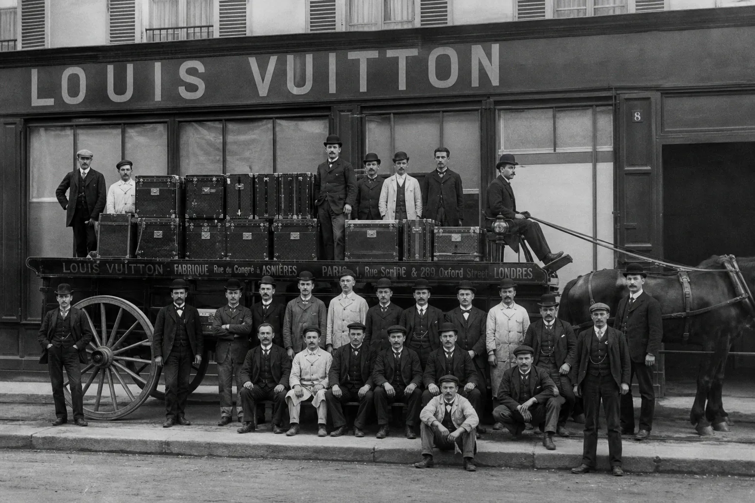 Эволюция Louis Vuitton: от мастерской дорожных сундуков до империи высокой моды