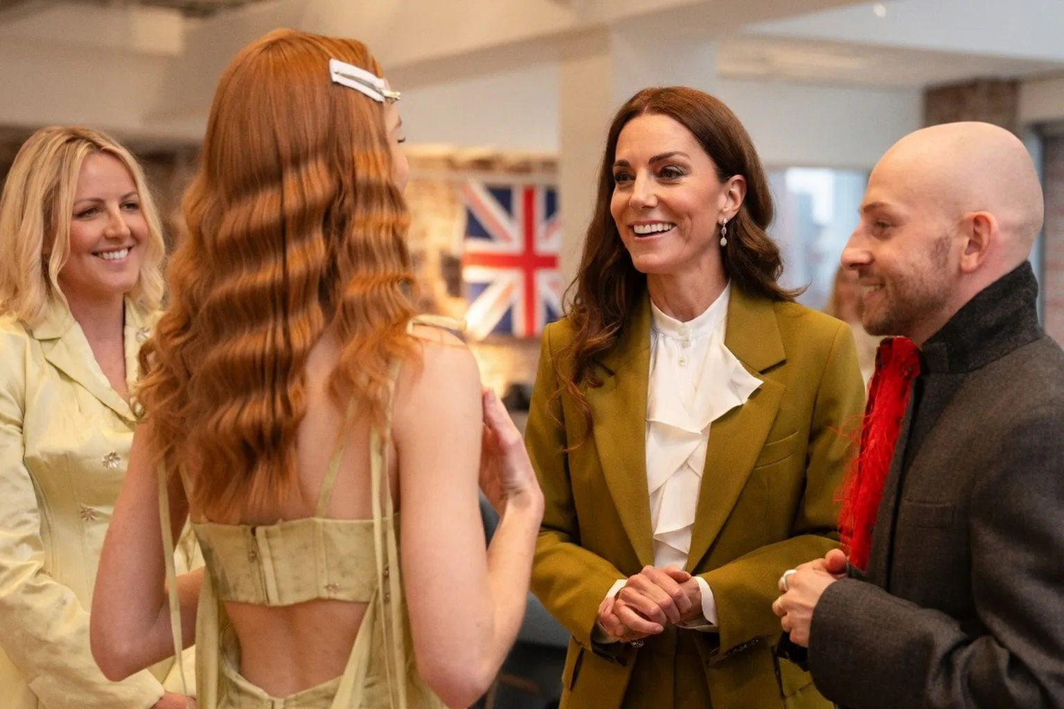 Лондонская неделя моды: от Alexander McQueen до дебюта Marks & Spencer