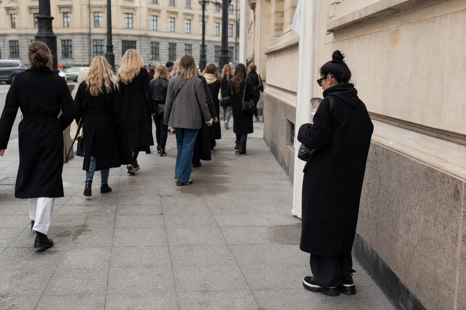 Почему слепое следование моде стало главным антитрендом сезона