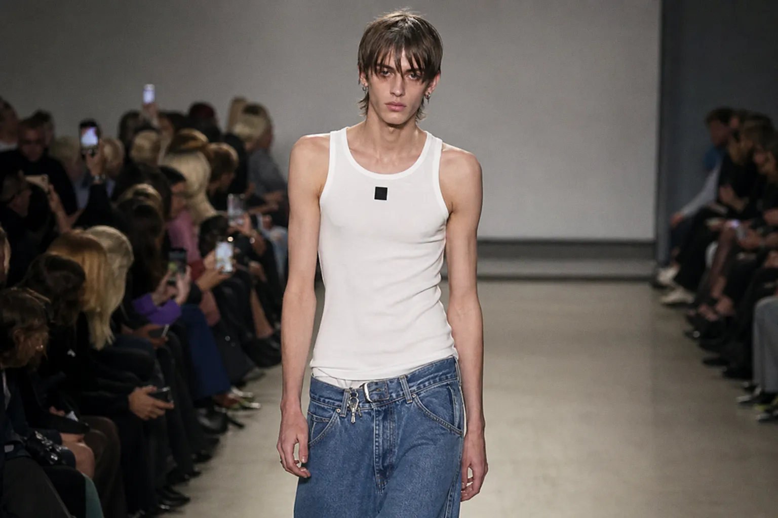 Звезды на показе Vetements: анализ кастинга и стратегии